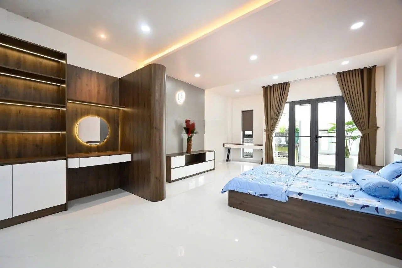 Cần bán gấp nhà Đ.Mạc Đĩnh Chi,Đakao,Q1 giá 5Tỷ050/80m cho thuê 34tr/tháng gần công viên Lê Văn Tám