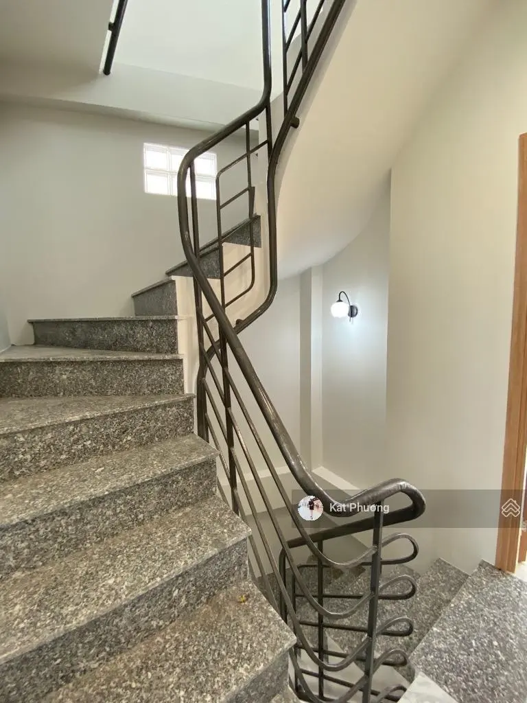 Nhà t.tâm P15, quận 10 nhỉnh 9 tỷ 77m2 4 tầng ngang 4.5m - dòng tiền 25triệu - gần Đh Bách Khoa HCM