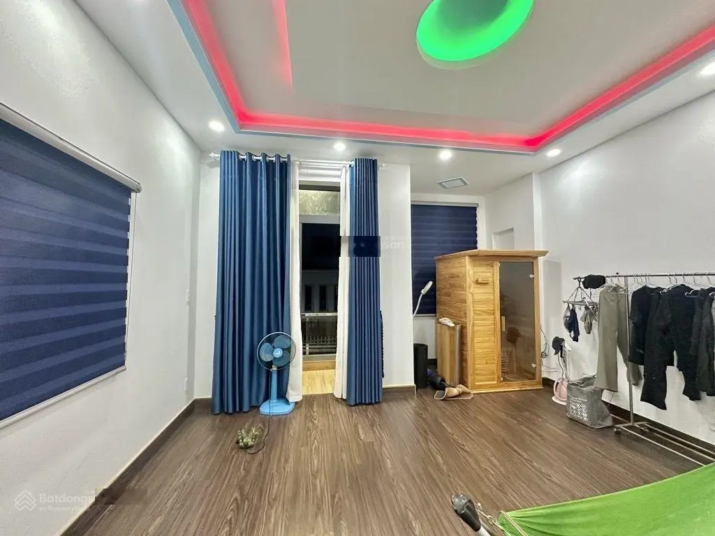 Xe hơi ngủ trong nhà. 170m2 (7,5x22)m. Nhà 1T 1L (3PN, 3WC), sổ hoàn công, tặng nội thất