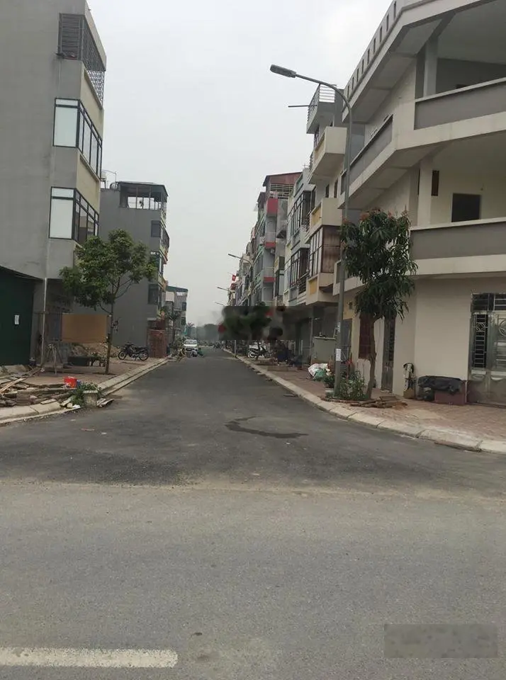 Bán đất tái định cư Thạch Bàn 58m2 x 4,5m mặt tiền,đường 10m ô tô tránh nhau,vỉa hè 3m
