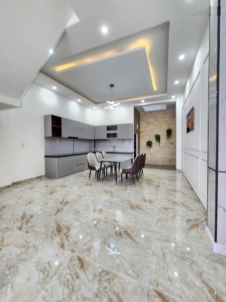 Gấp! Nhà đẹp chỉ 4,59Tỷ ( Còn TL ) - ngay MTĐ Âu Dương Lân, Phường 3, Quận 8, sổ riêng, dân cư đông
