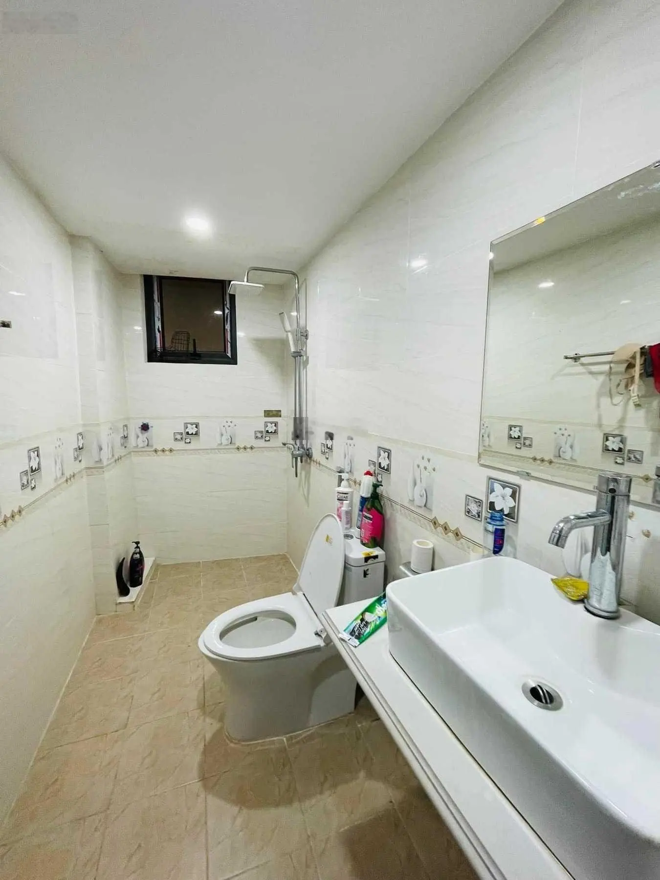 Chính chủ bán nhà 4 tầng phố Láng Thượng, Q. Đống Đa ngay gần trường ĐH Ngoại Thương