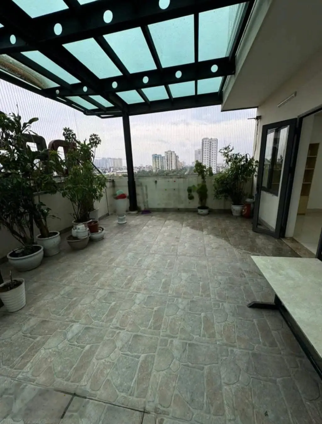 8 Tầng,77m2, Mặt phố Tân Mai, Phường Tương Mai, quận Hoàng Mai, dòng tiền 2 tỷ/năm