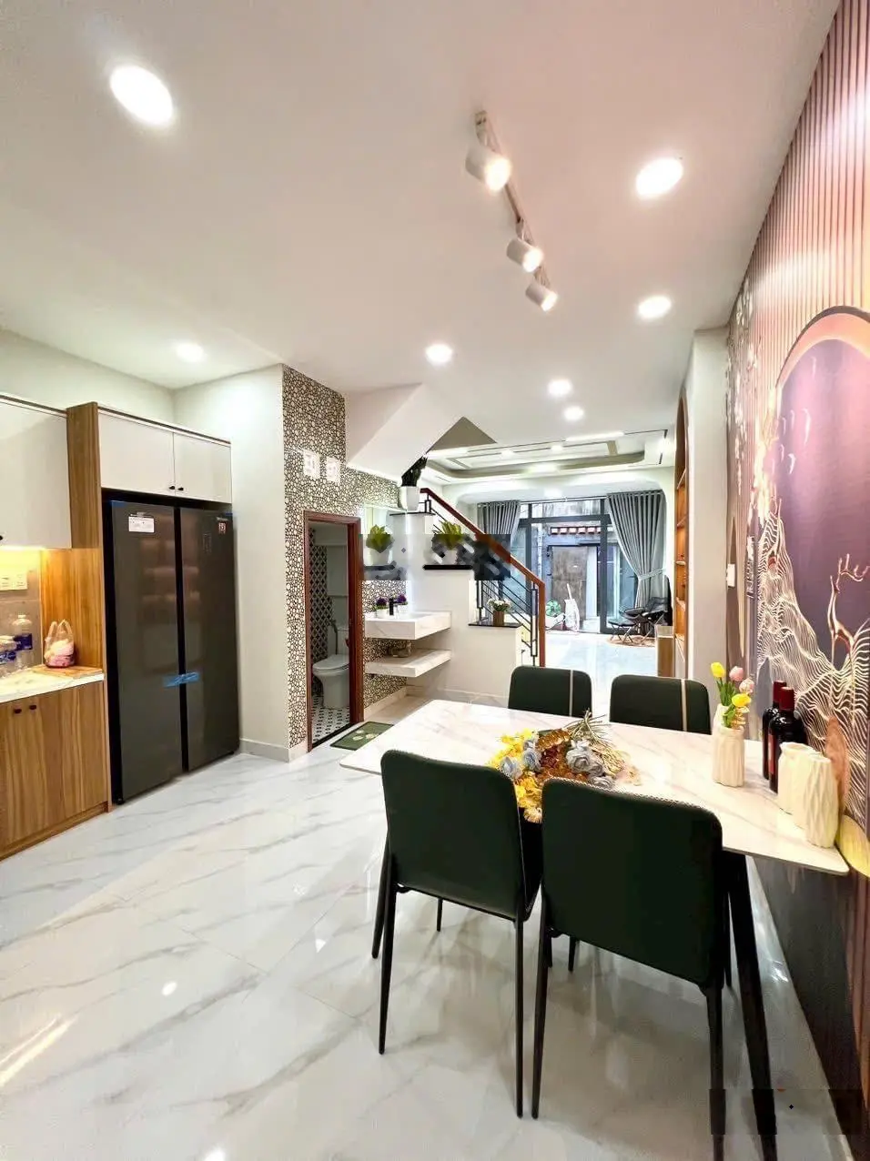 Chủ gửi nhà Nguyễn Văn Công 62m2 gần chợ Nguyễn Văn Công, SHR có sẵn HĐT 15tr/tháng, giá 2tỷ 170