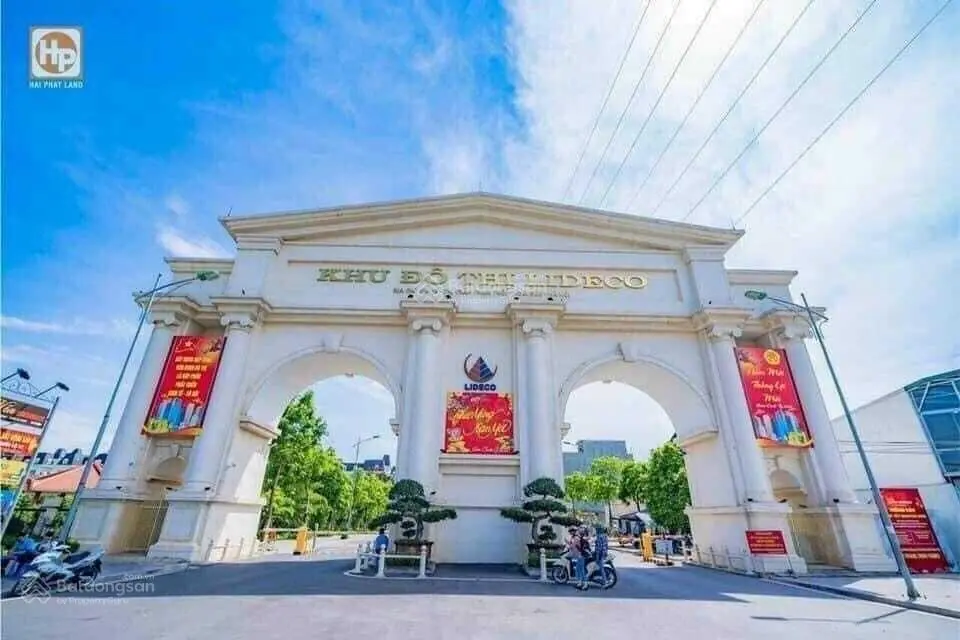 CC cần bán căn biệt thự NV3 diện tích 276m2 giá 30 tỉ bao phí sẵn sổ, ĐN mát, view vườn hoa