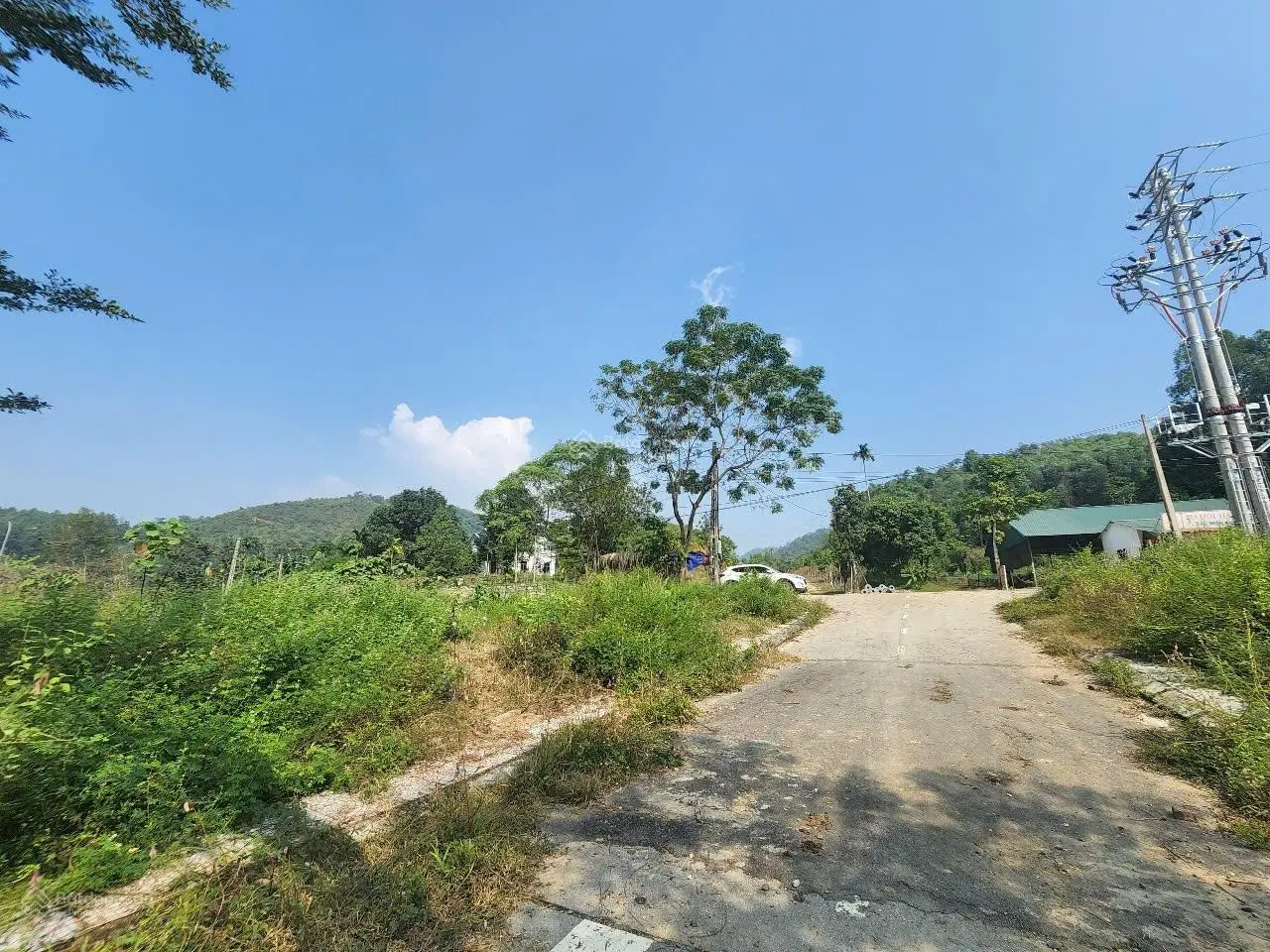Cần bán gấp 365m2 đất full thổ cư tại Quang Tiến, TP Hòa Bình ngay cổng dự án sân golf