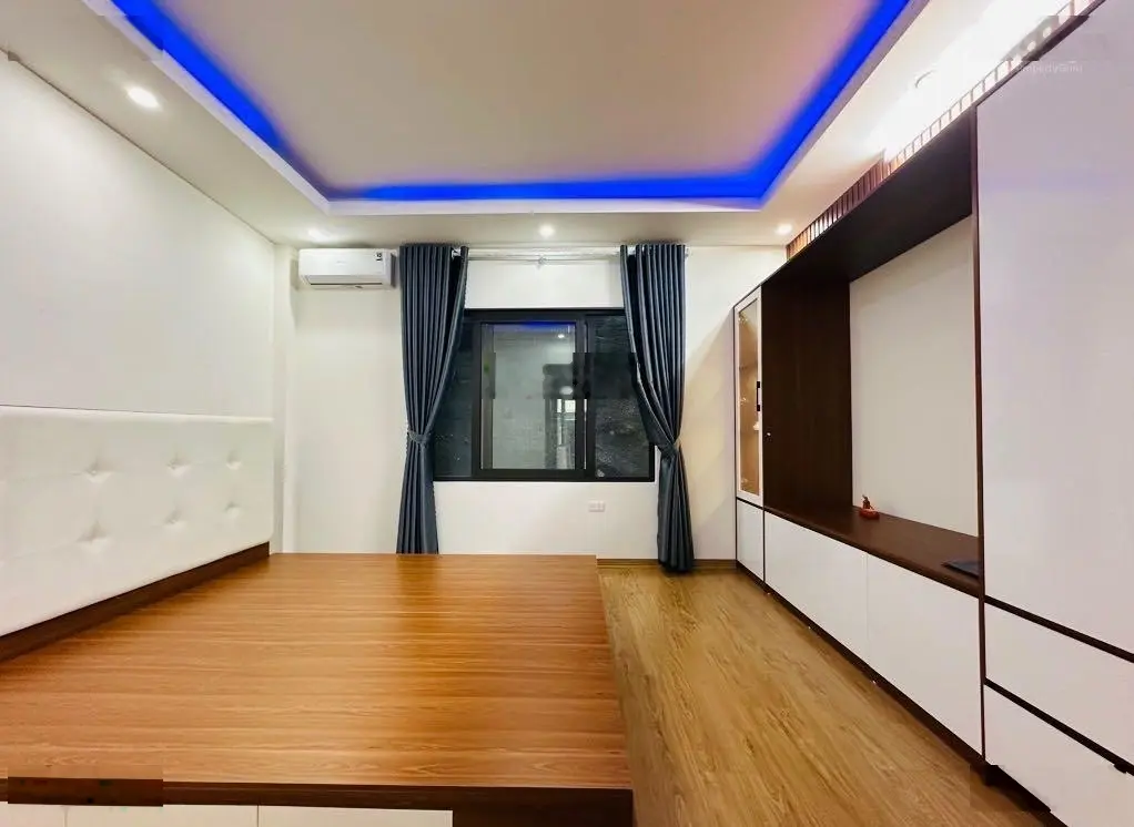 Bán nhà Đại La, cực phẩm Bách Kinh Xây, 45m2 x 5 tầng, 7 phòng ngủ, 2 mặt thoáng, nở hậu cực đẹp