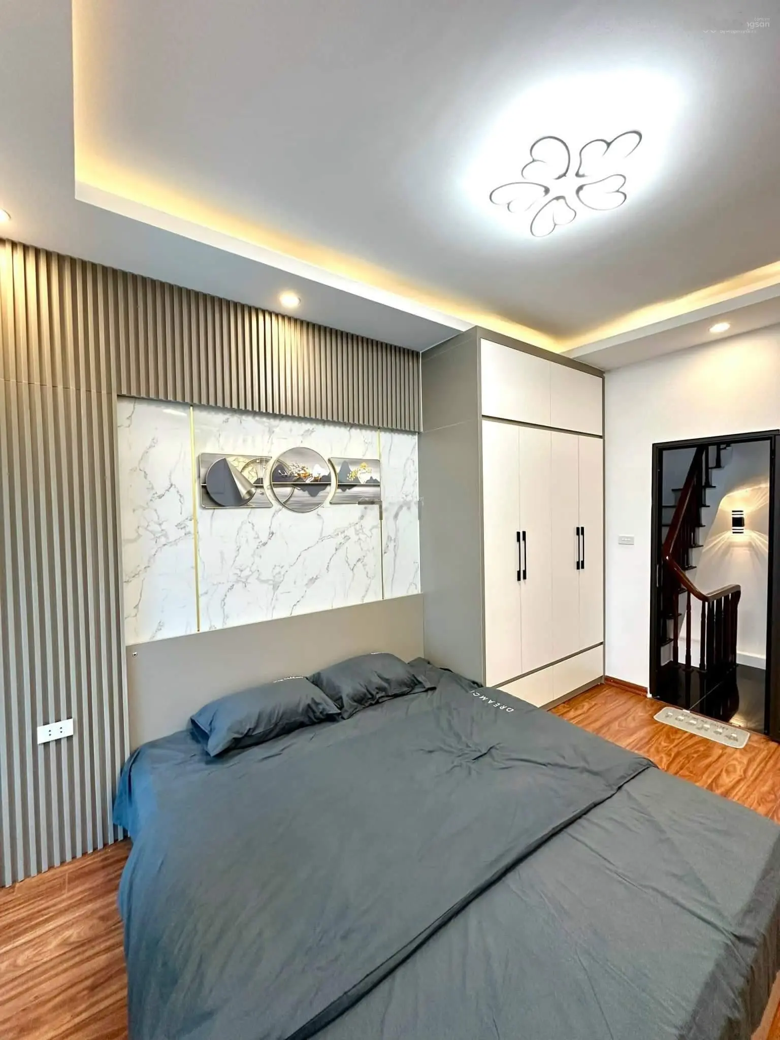 Chính chủ nhờ bán gấp nhà - Lê Đức Thọ - ô tô nhỏ đỗ cửa - 10m ra ô tô tránh - sổ đẹp - giá tốt