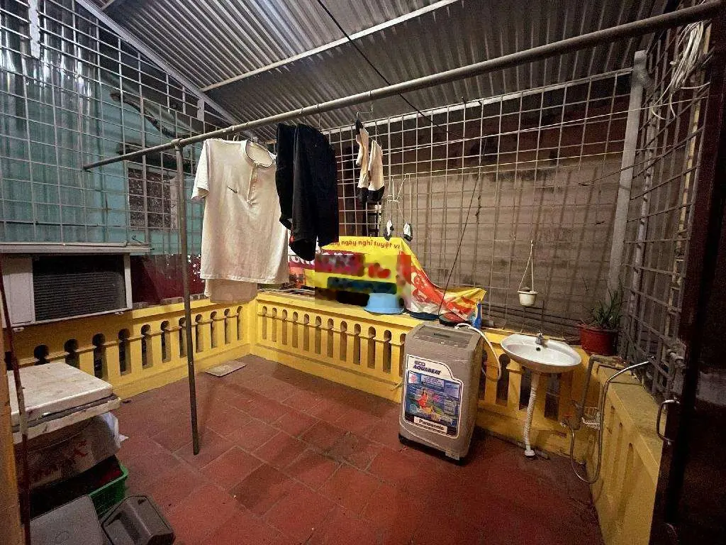Lô góc Nguyễn Trãi, 57m2, 3 tầng 3 ngủ đủ, ngõ thông kinh doanh
