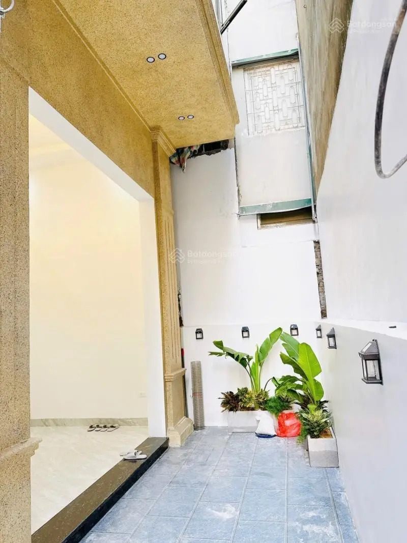 Bán nhà mặt phố tại phố khương thượng, 8,9 tỷ vnd, 57m2, 5pn, 5wc