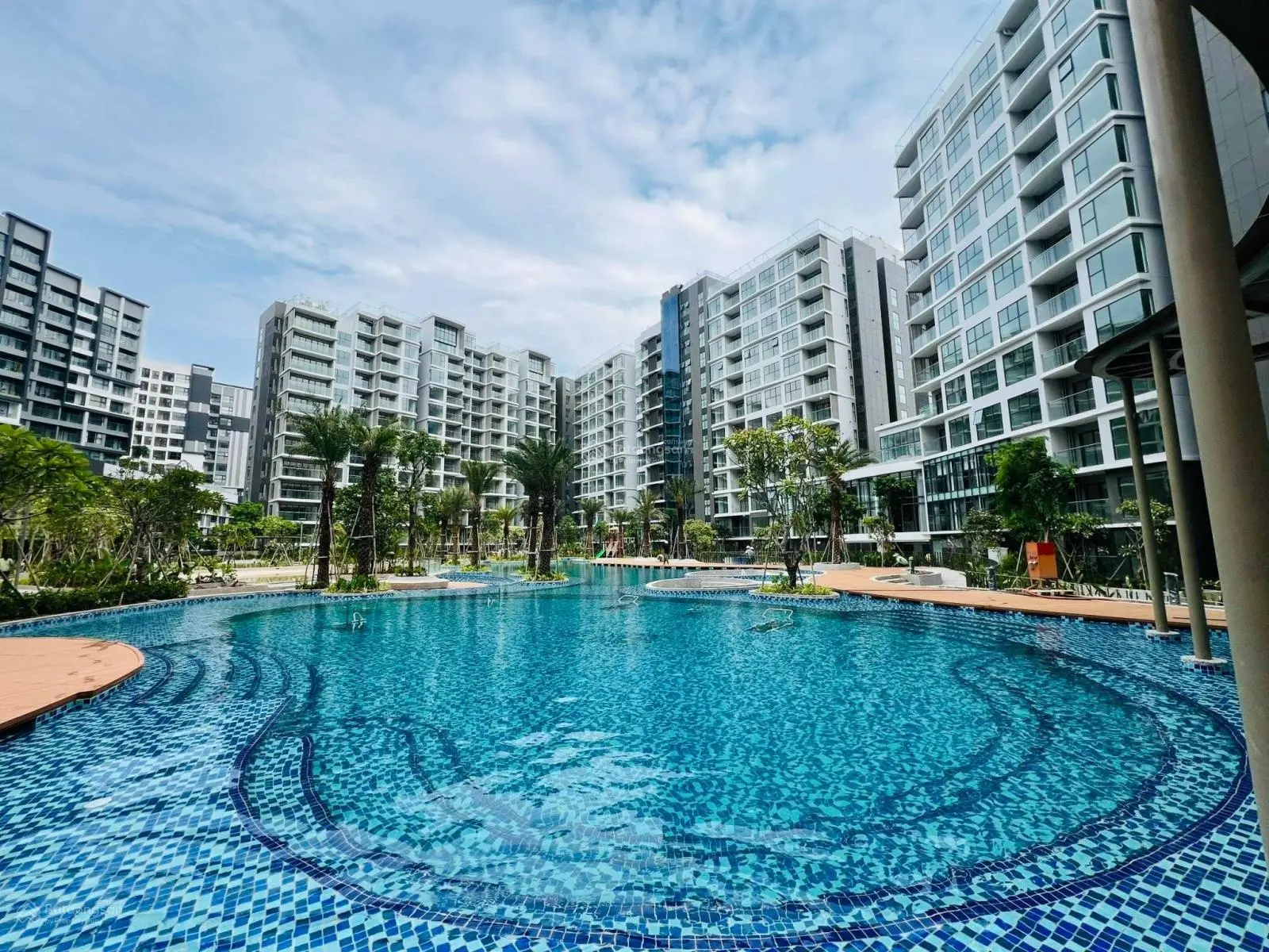 (Giá gốc CĐT) - Diamond Centery 3PN 121m2 - Ân hạn gốc lãi 36 tháng - chiết khấu tới 18%
