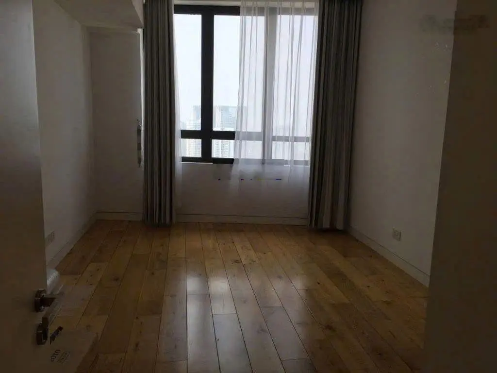 Chính chủ bán căn hộ 4pn - 193m2 Indochina Plaza Cầu Giấy - Tháp E - full nội thất. LH 0968 201 ***