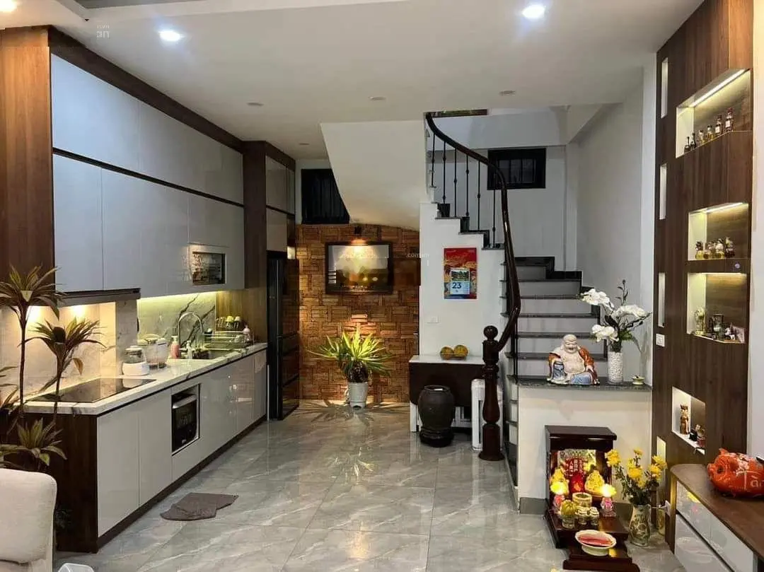 OTO TRÁNH LAI XÁ - HOÀI ĐỨC - VỀ Ở NGAY Dt: 35m - 5 tầng - chỉ 5 tỷ 98 (có thương lượng)