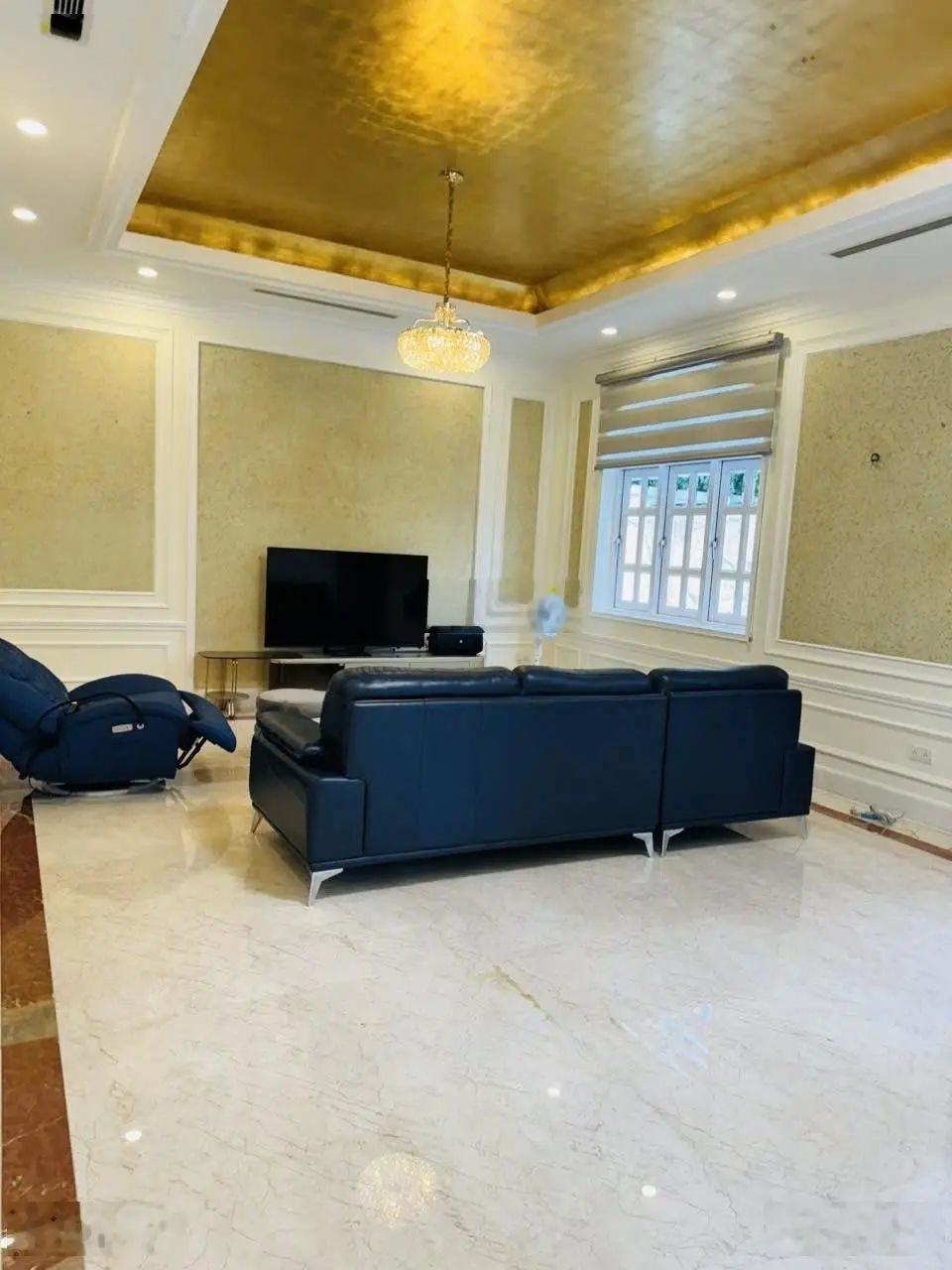 Bán biệt thự đẹp Thảo Điền, Quận 2 DT: 303m2(14mx26m) hầm 3 tầng hồ bơi sân vườn giá 69 tỷ TL
