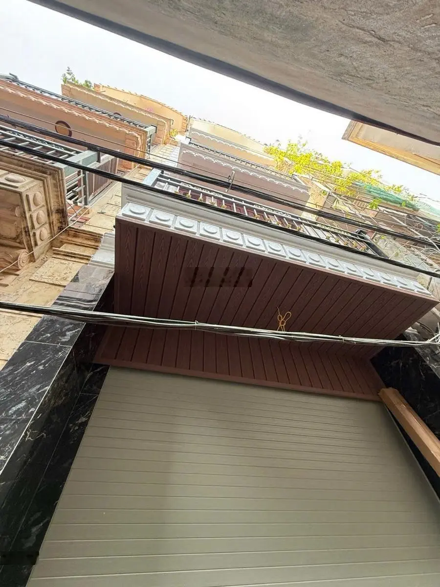 Bán gấp nhà Nguyễn Khánh Toàn 49m2 x 4 tầng dân xây chắc chắn mới tinh ở cực sướng