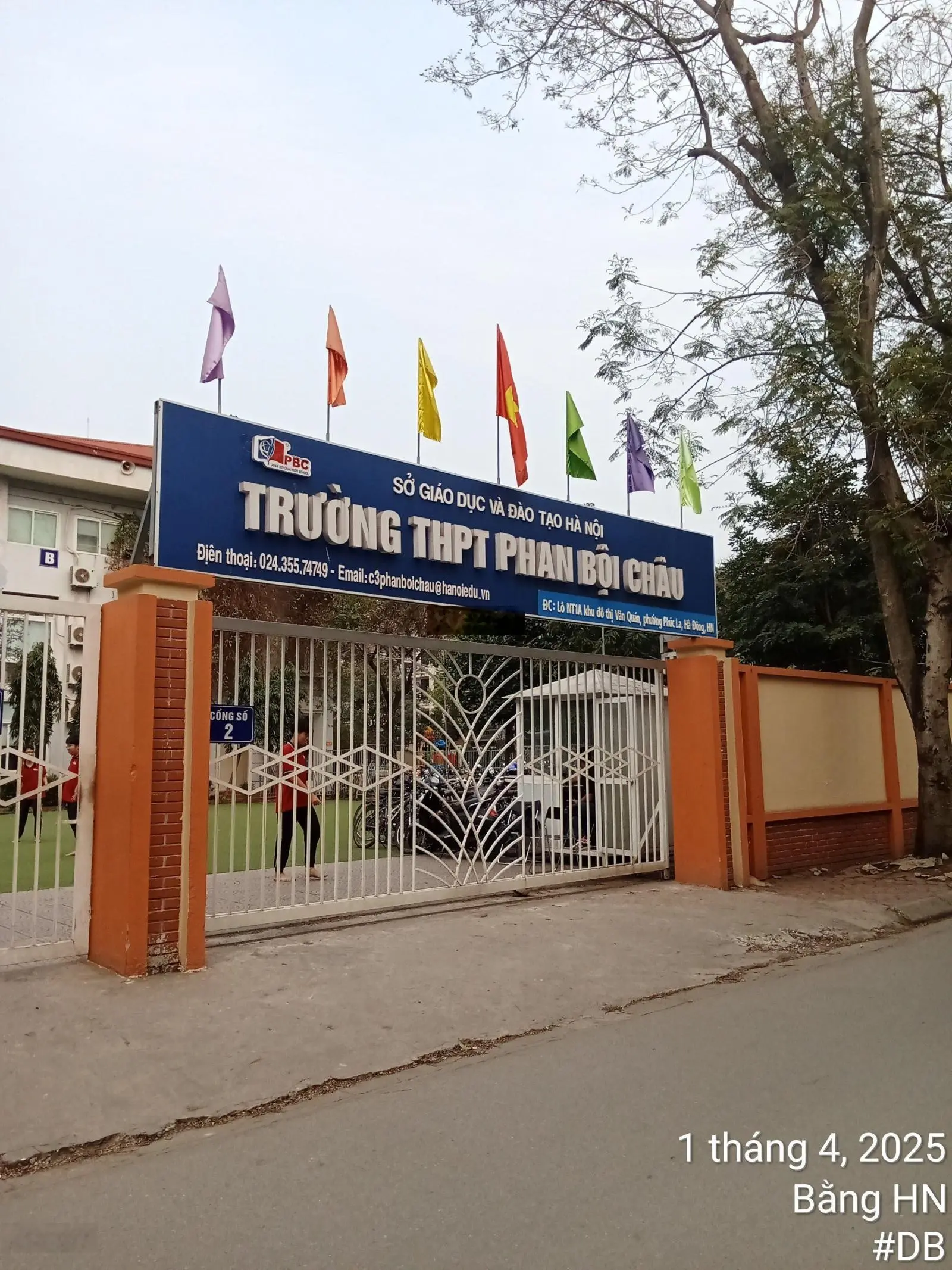Siêu hiếm, 15.1 tỷ, 77m2, nhà 4 tầng, MT 6.5m, phố 19 Tháng 5 - Hà Đông, sân vườn trồng cây, ô tô