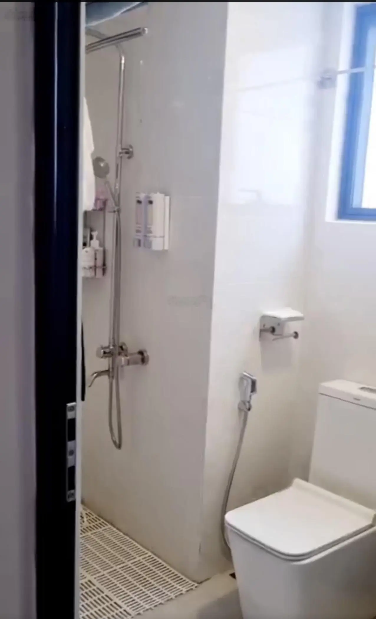 Bán Căn hộ Soho Residence, 2PN, 1WC, 60m2, full nội thất, giá: 6 tỷ 2, liên hệ: 0908 435 ***