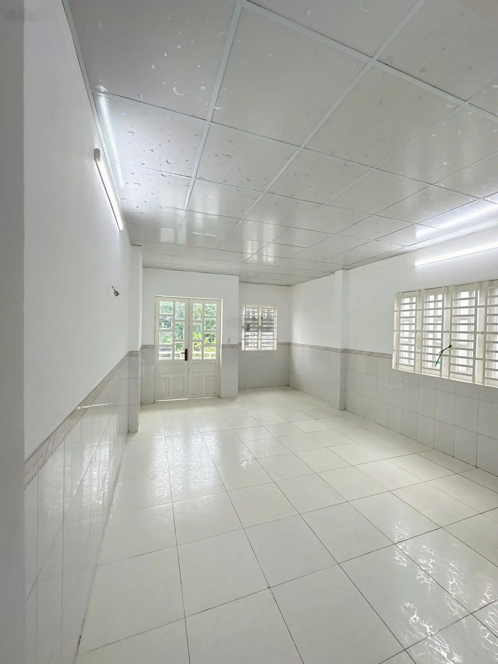 Nhà 02 mặt tiền trước sau , MT đường nguyễn thị thử , thuận tiện KDBB