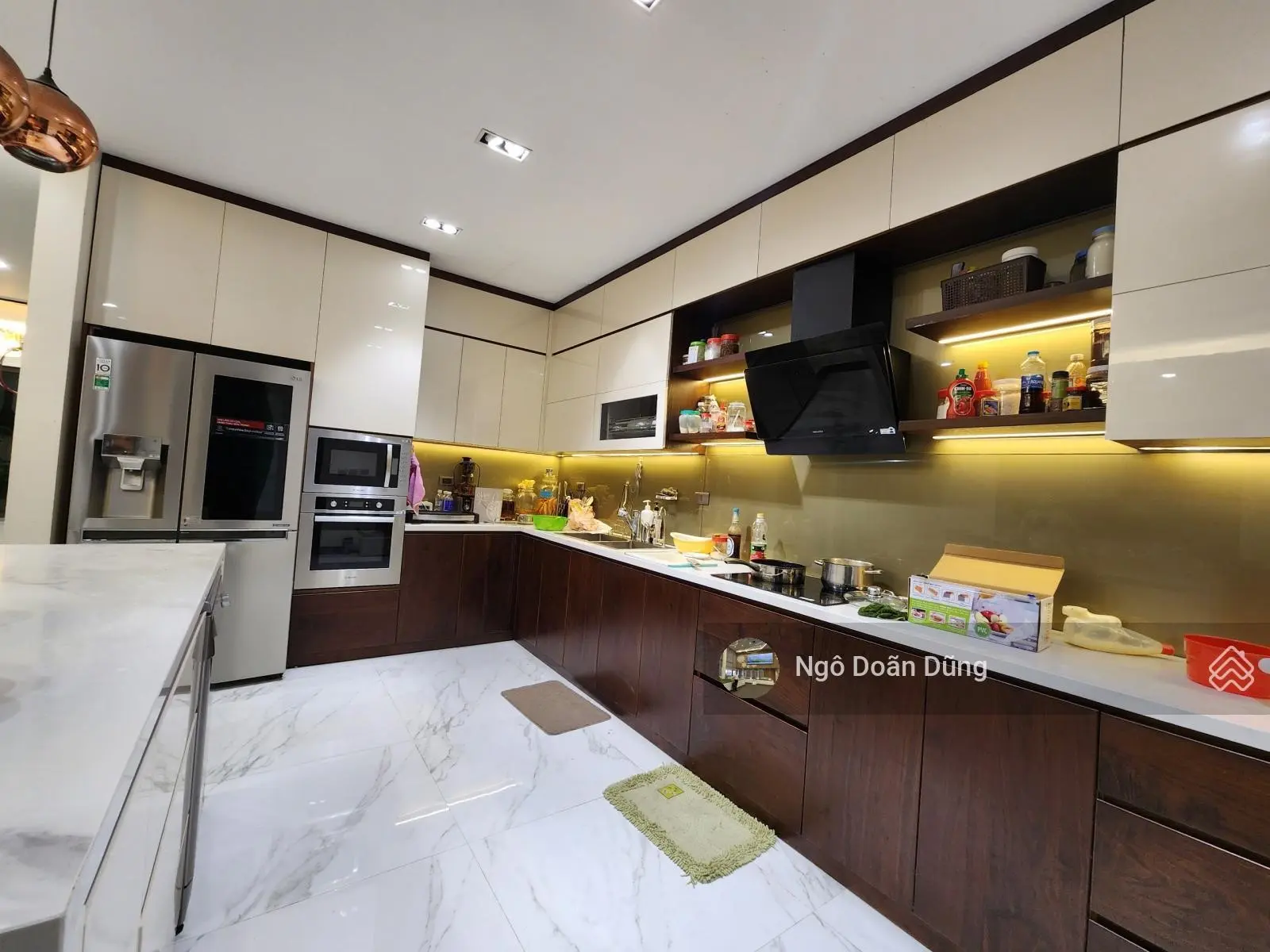 Chính chủ đứng bán biệt thự Gamuda 250m2 3 tầng nội thất hiện đại gần vườn hoa 0904 744 ***