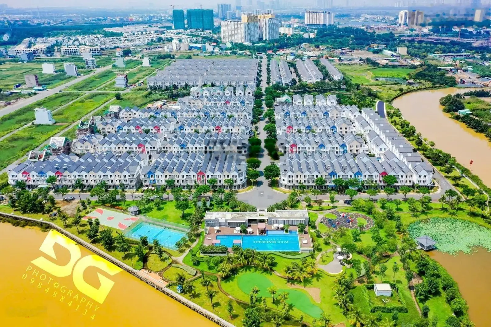 Bán gấp căn biệt thự Park Riverside - 11x12m(130.8n2) - 2 lầu, nội thất cao cấp - Giá 15 tỷ