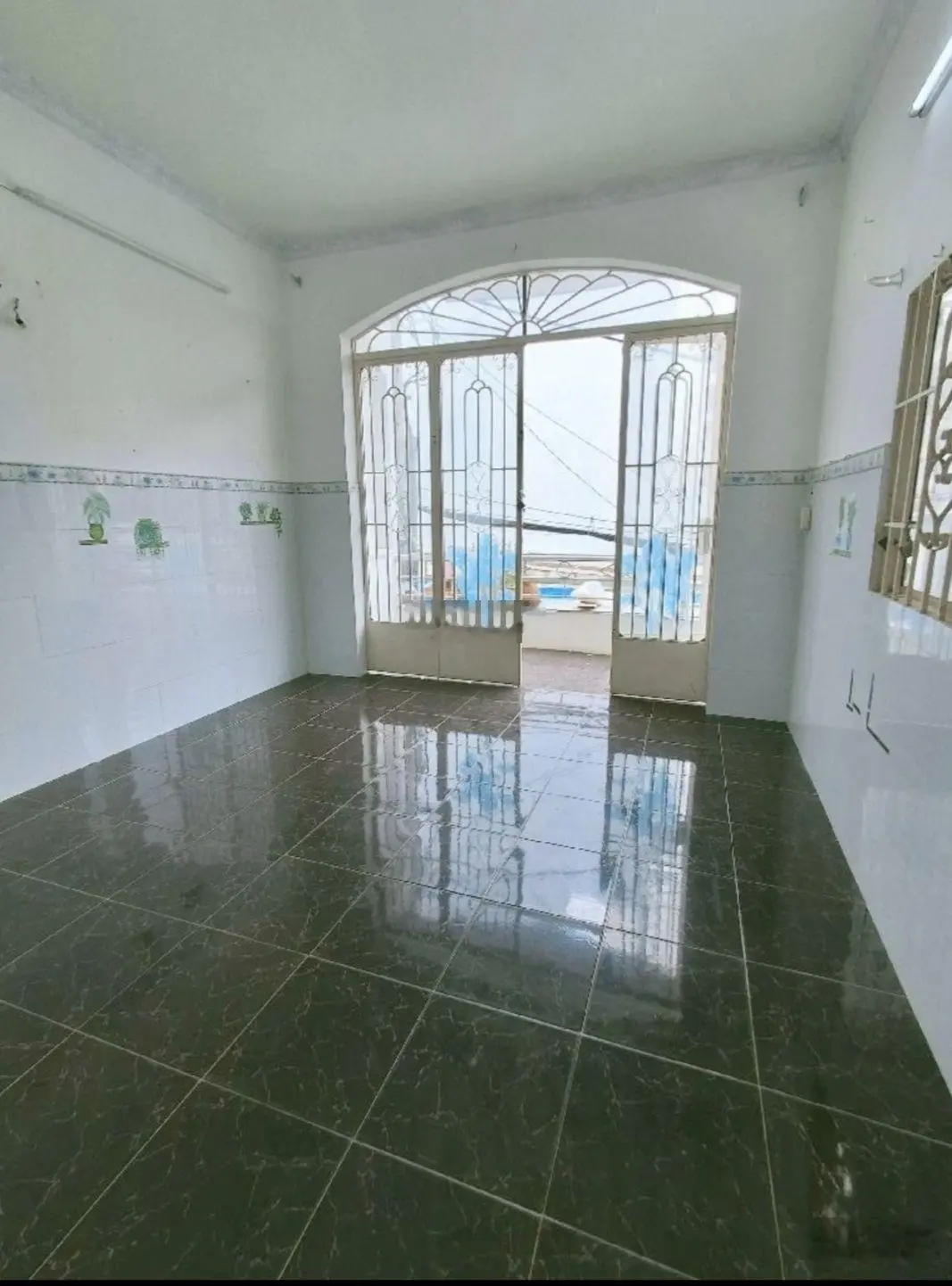 Nhà phố vừa ở kinh doanh - hẻm thông 4m - ngay sát Nguyễn Thị Thập - 3 tầng - chỉ 4 nhỉnh tỷ