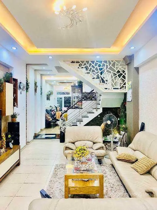HOT! Bán Nhà Ngay BÀU CÁT, 4 TẦNG, Tặng full Nội Thất, Đường nhựa 6m, Không Bị Lộ Giới