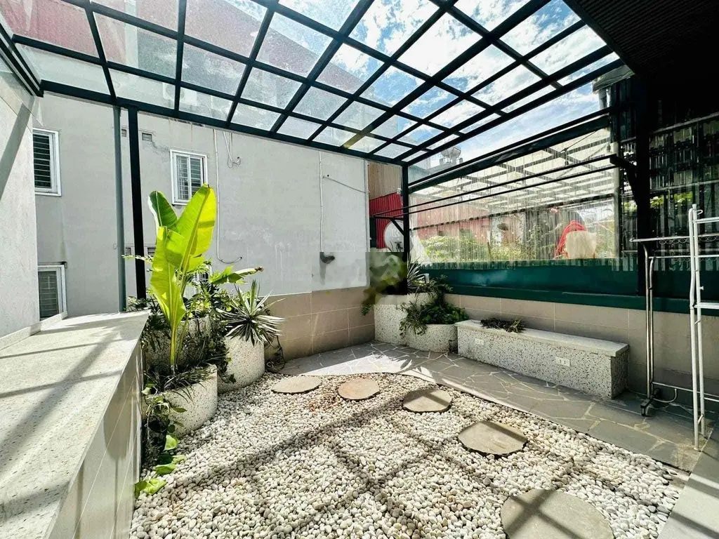 Đại Hạ Giá! Thái Thịnh, lô góc, sát phố, 35m ô tô tránh, 51m2, 4PN