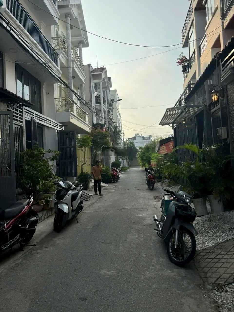 Nhà đẹp 4 lầu hxh 6m đường đào tông nguyên - thị trấn nhà bè