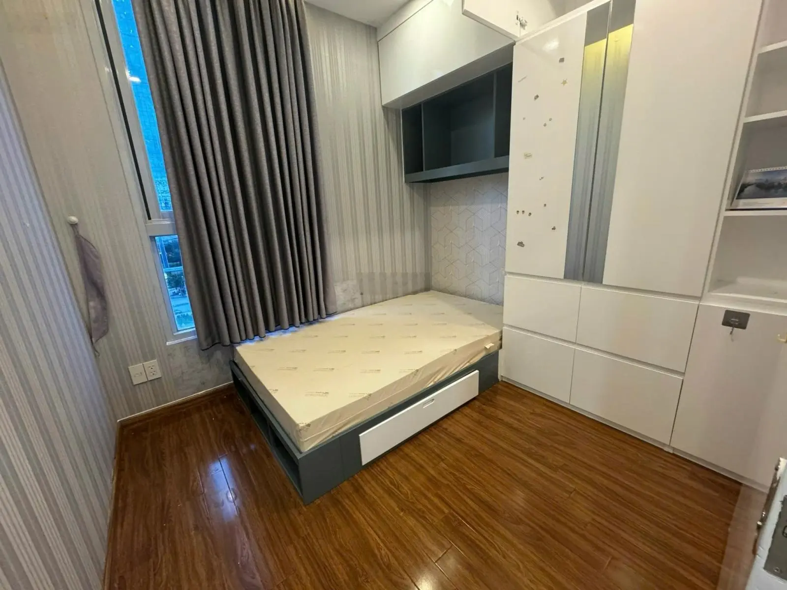 Căn hộ chung cư Star Hill 3 phòng ngủ giá 6,7 tỷ VND thương lượng tại Quận 7 LH Ngọc Lan 0906 743 ***