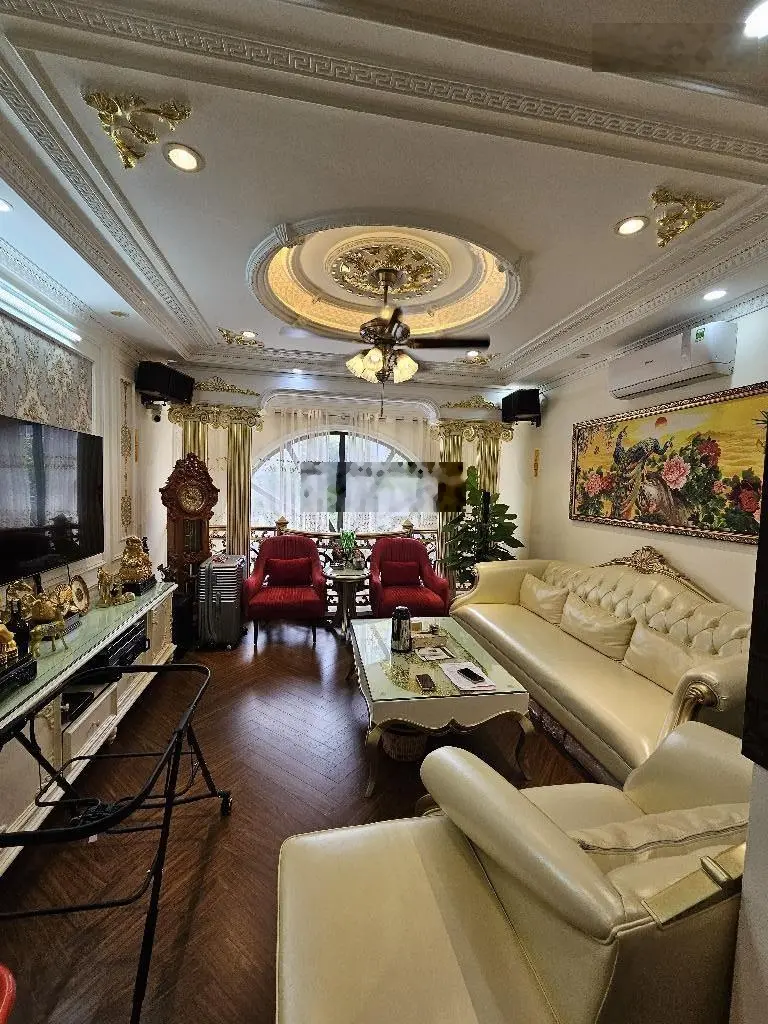 Bán nhà Tái định cư Giang Biên, Long Biên, Vỉa hè, ô tô tránh, Gara, chào 12 tỷ hơn