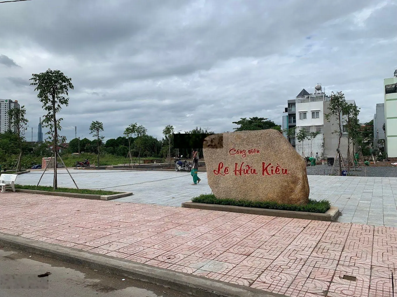 Bán nhà 2 lầu MT Lê Hữu Kiều Quận 2. DTSD 115m2 SHR. Giá chỉ 13 tỷ. LH 0777066878