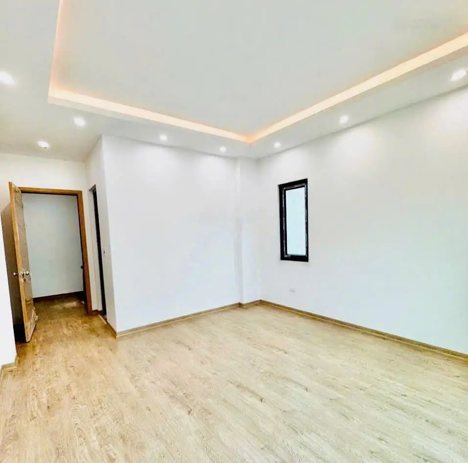Bán nhà Yên Nghĩa 32m2x5t. Lô góc cực đẹp. Ô tô đỗ ngày đêm. Full nội thất xịn. Giá chỉ nhỉnh 3 tỷ