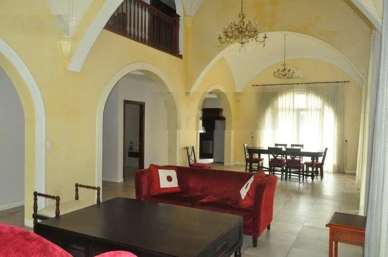 Bán biệt thự khu Compound Thảo Điền 1, vị trí góc 2MT đường trục chính