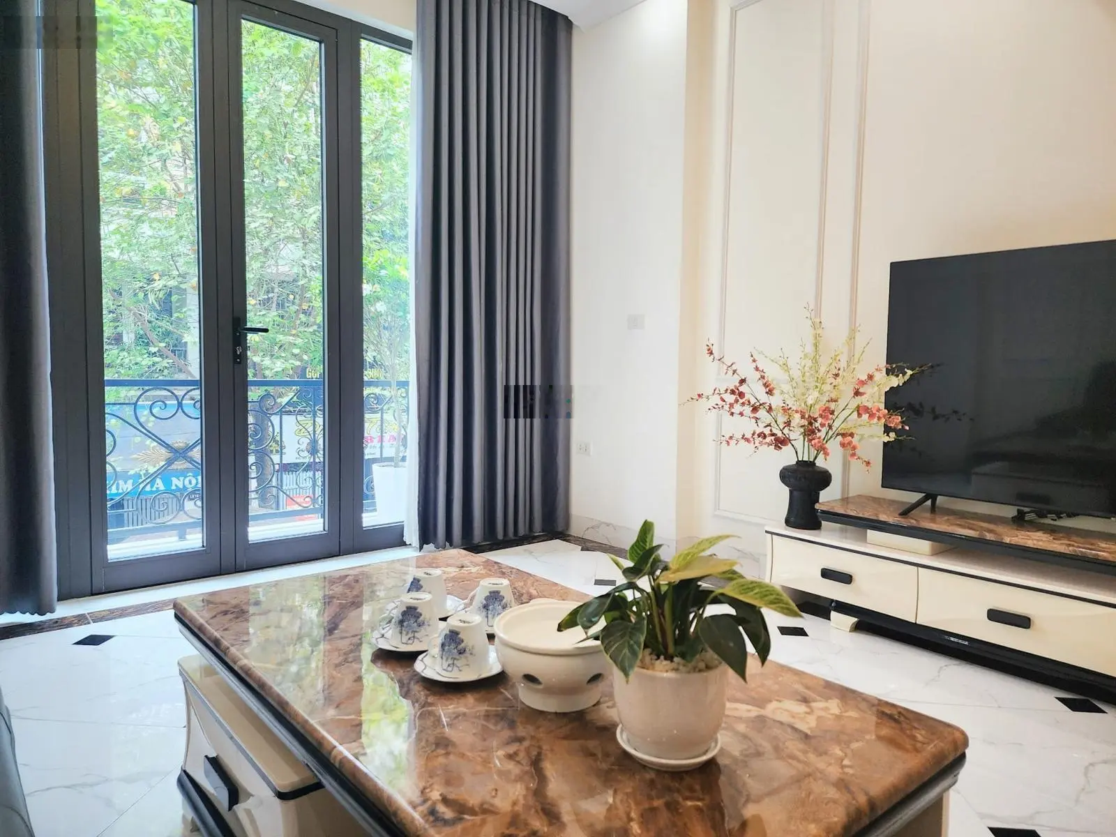 Liền kề mặt chợ, kinh doanh sầm uất, 110m2, 5 tầng, giá 25 tỷ, khu Đô Thị Văn Quán, Quận Hà Đông