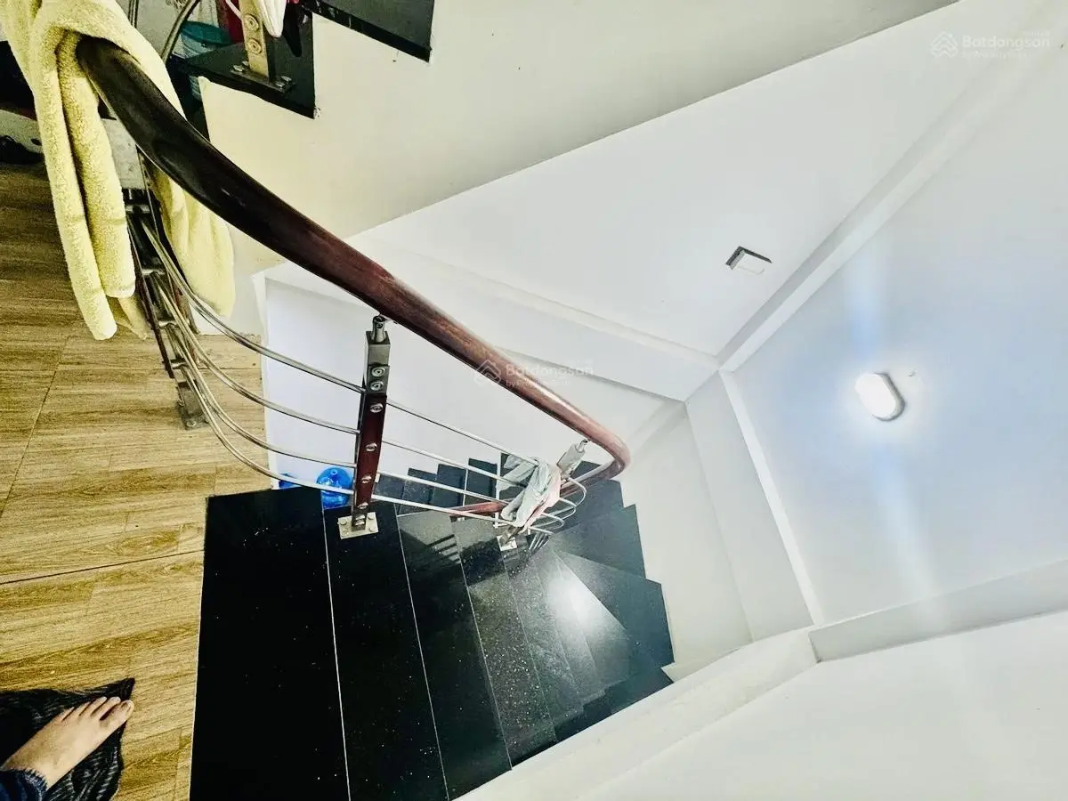 Căn góc 3 thoáng - kinh doanh - cách mặt phố 10m - nhà đẹp đủ công năng