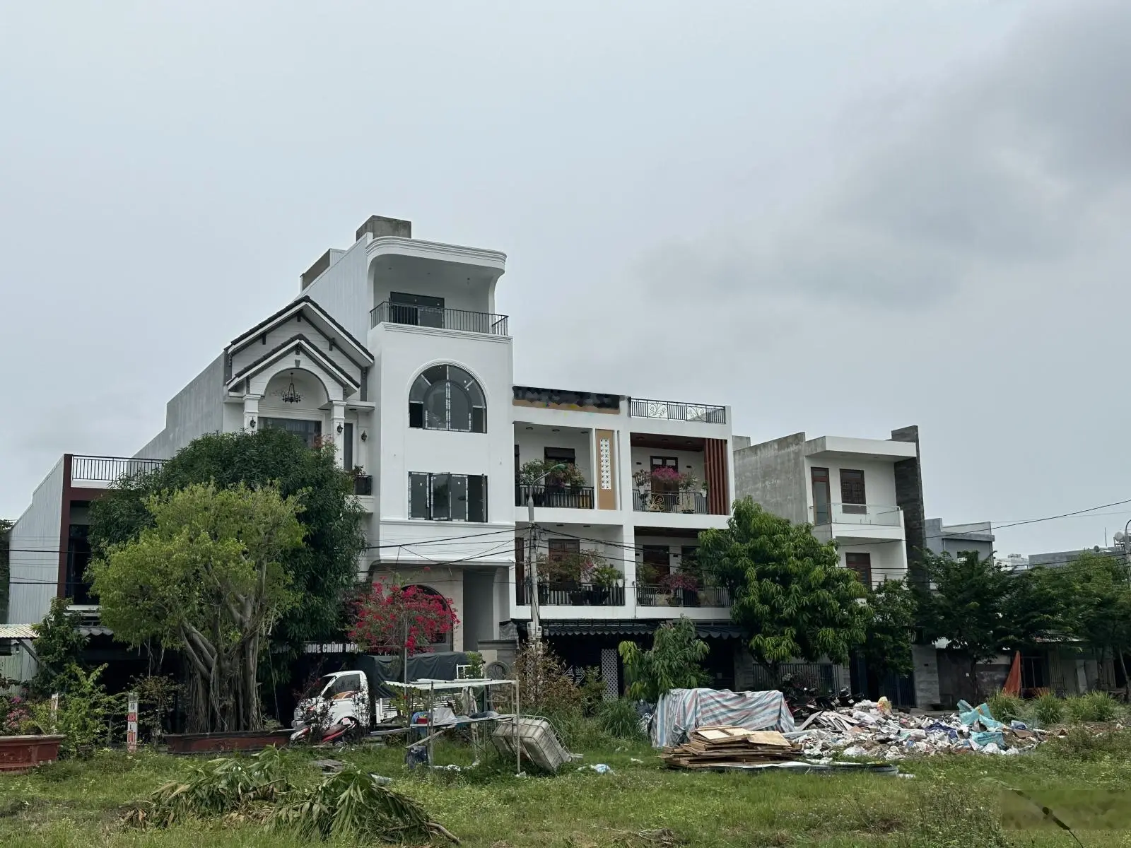 Đất đường HOÀNG HIỆP, hướng đông nam,giá 4 tỷ