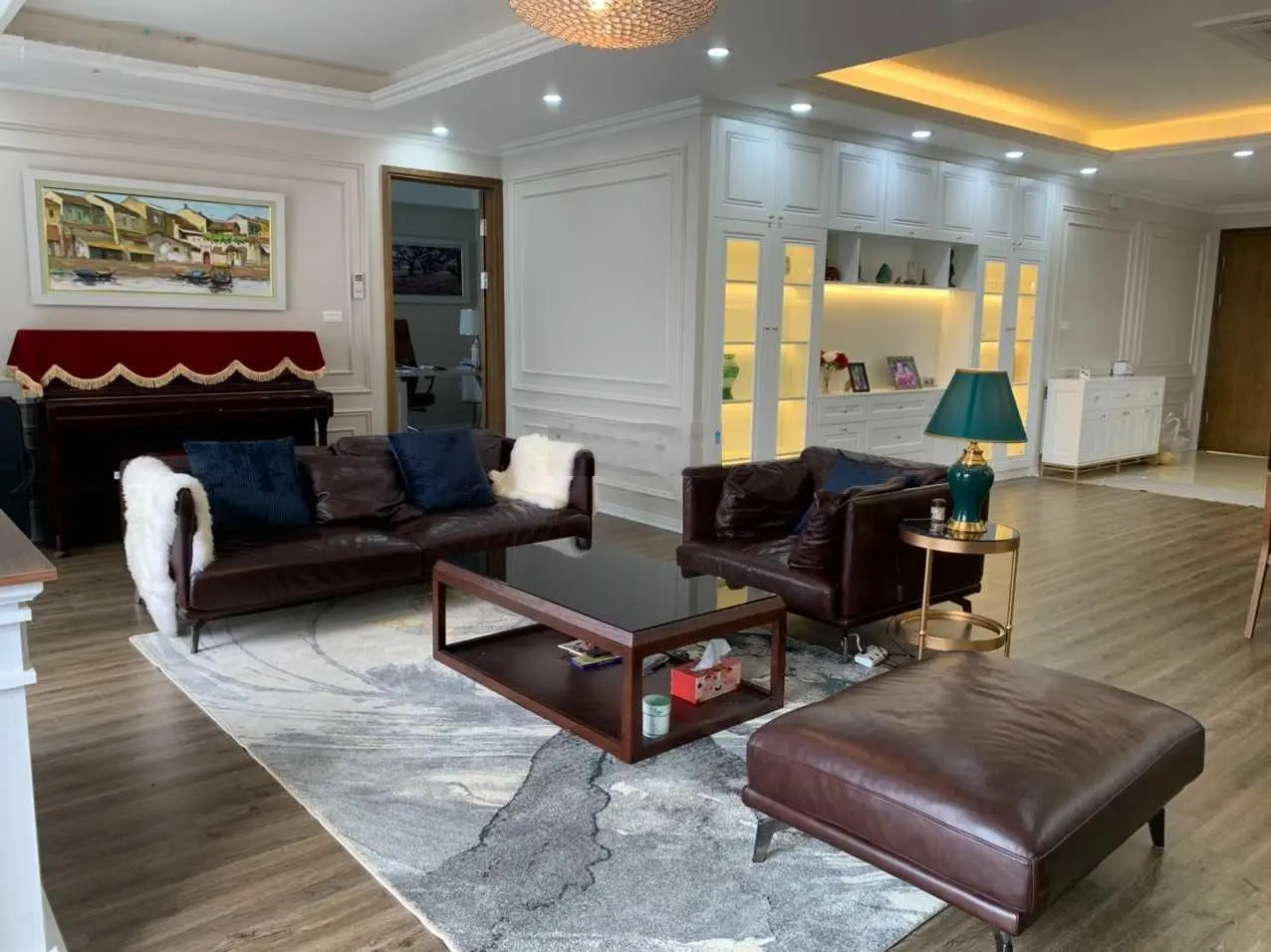 Gia đình bán căn 3 phòng ngủ 140m2 tại Hapulico tòa 21T2, nội thất liền tường cửa Đông Nam, sổ đỏ