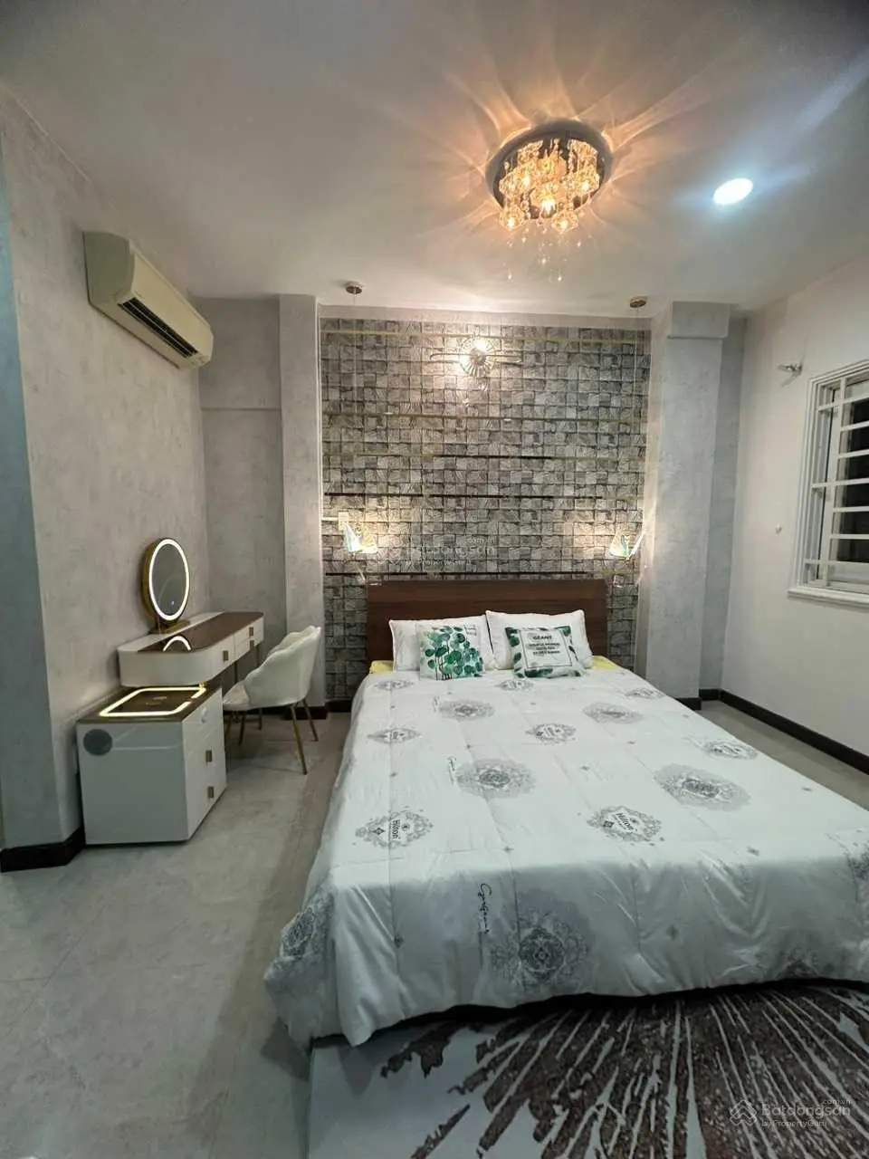 Nhà Đẹp - Khu Vip Hẻm 5m Đoàn Thị Điểm, P1, Phú Nhuận - DT: 4,5x13m - 3TST - GIá 14,5 tỷ