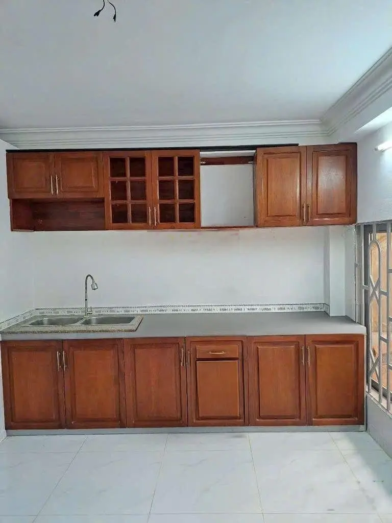 Xe hơi đỗ cửa. nhà 2 lầu - 64m2 - 4m x 16m - 803 huỳnh tấn phát q7