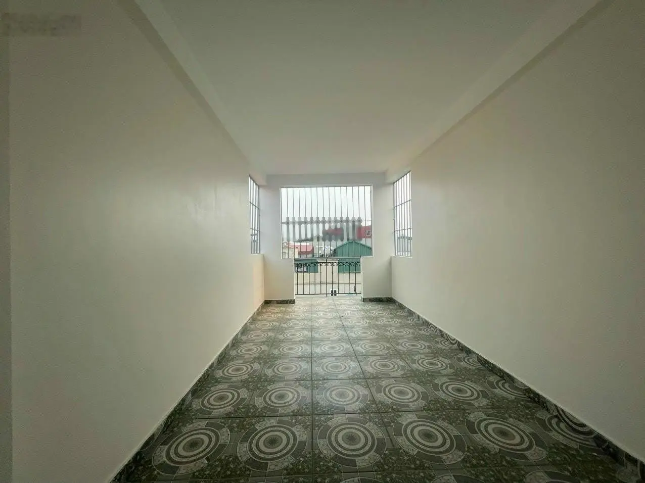 Nhà xây độc lập phố Xốm ô tô Vào nhà 36m2x4T, 4PN giá 5.x tỷ CTL LH 0978 939 ***
