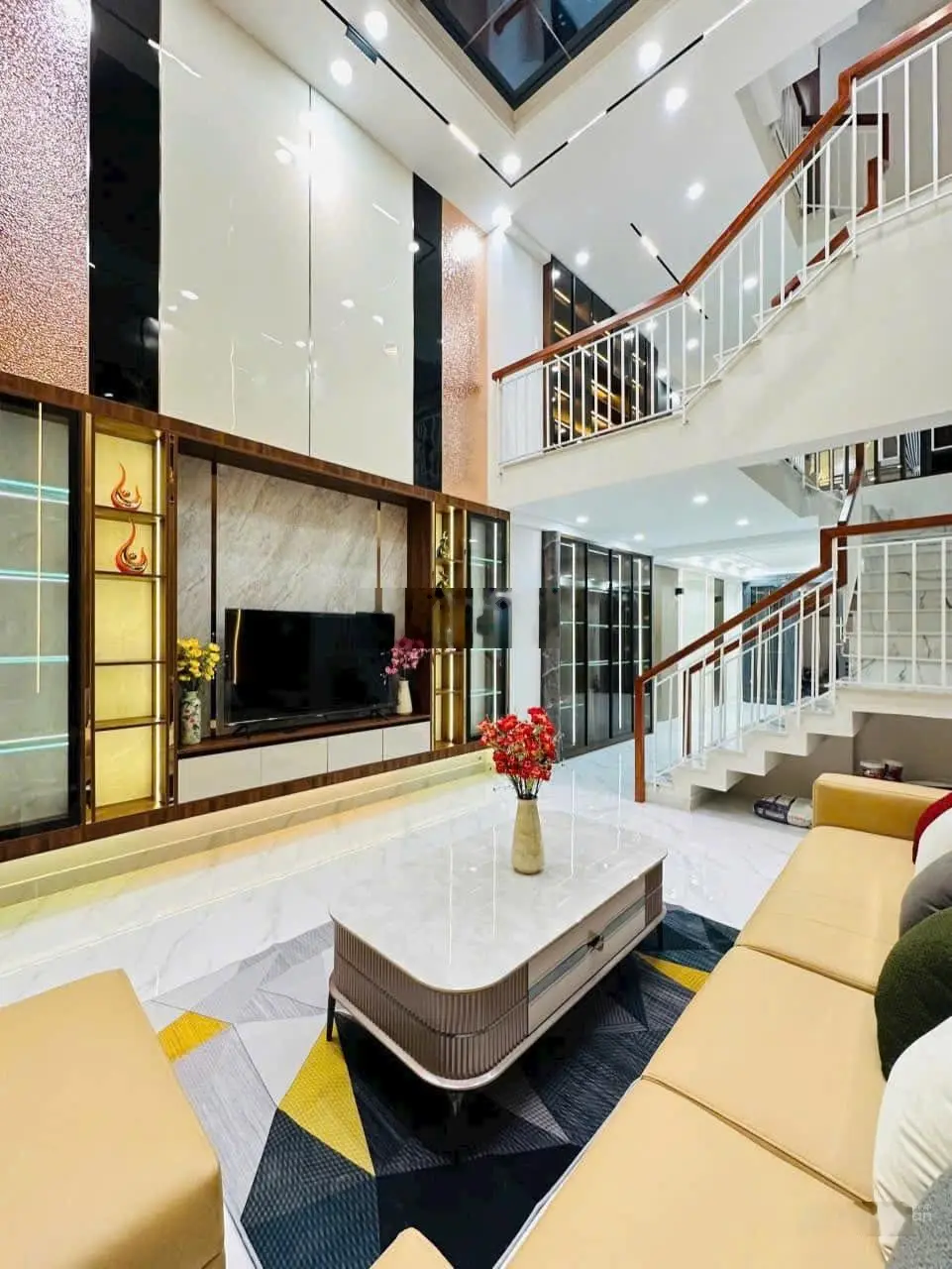 Gấp, bán gấp nhà siêu rẻ đường Thống Nhất, phường 15, Gò Vấp. DT 60m2. 1 trệt, 2 lầu - ST