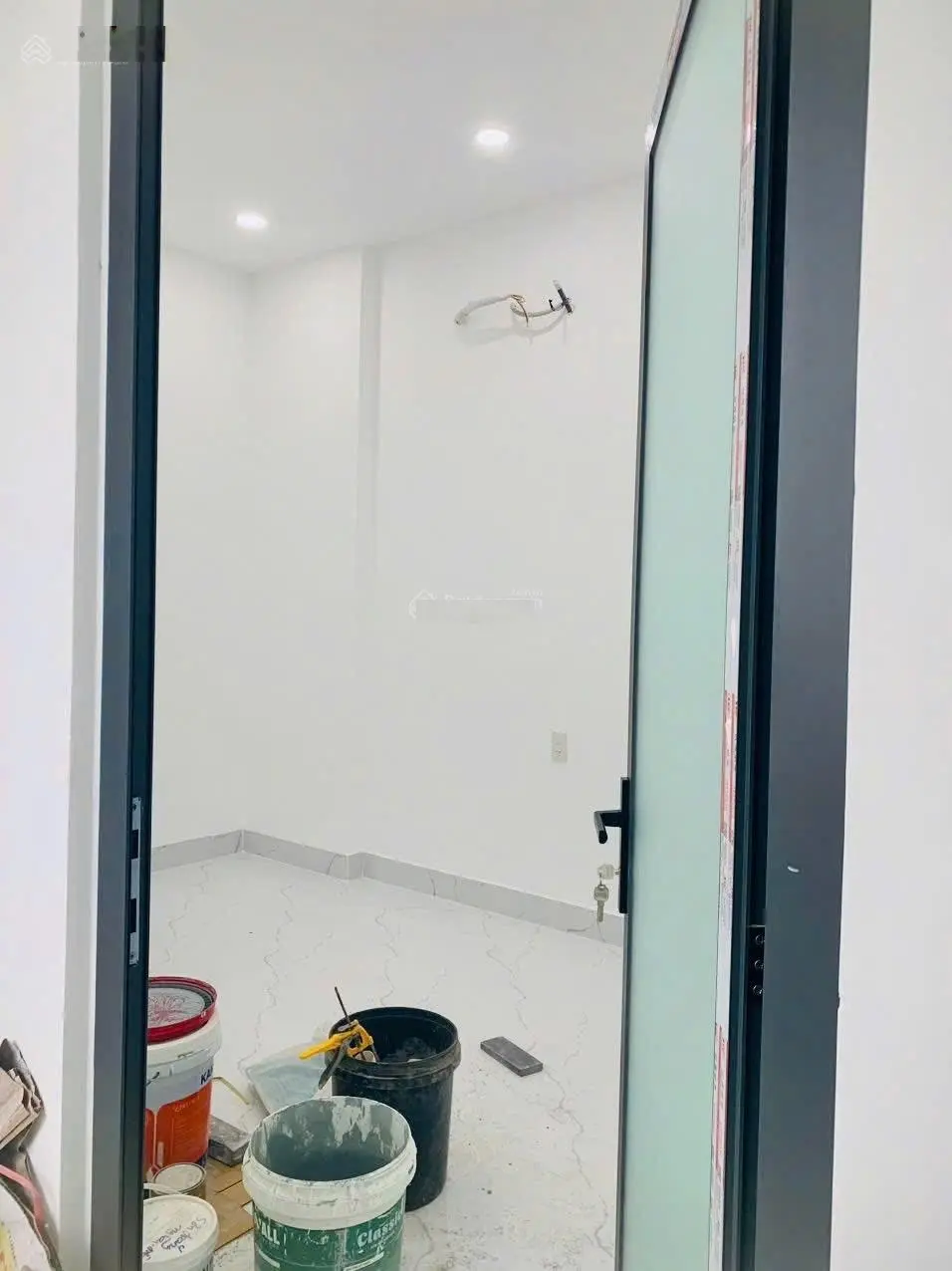 Bán nhà mới Ngô Đến Nha Trang, cách biển chỉ 1km, cách đường 2/4 chỉ 400m. Đường 2 oto né nhau
