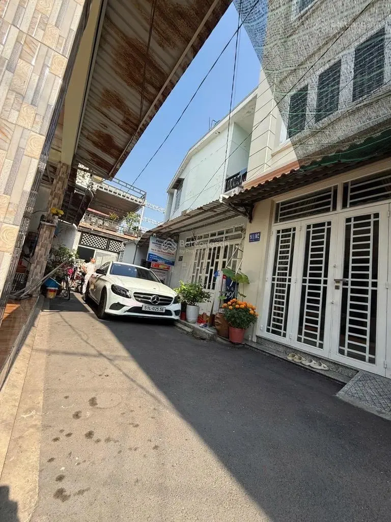 Hẻm xe hơi emart 2- ngang 7m - 2 tầng 3pn - 4,x tỷ
