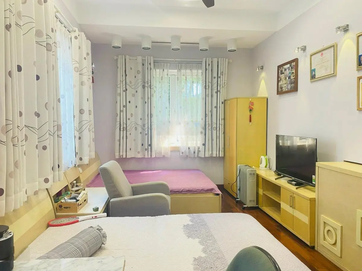 Bán căn biệt thư lô góc siêu VIP KĐT Linh Đàm. LH 0912 002 ***