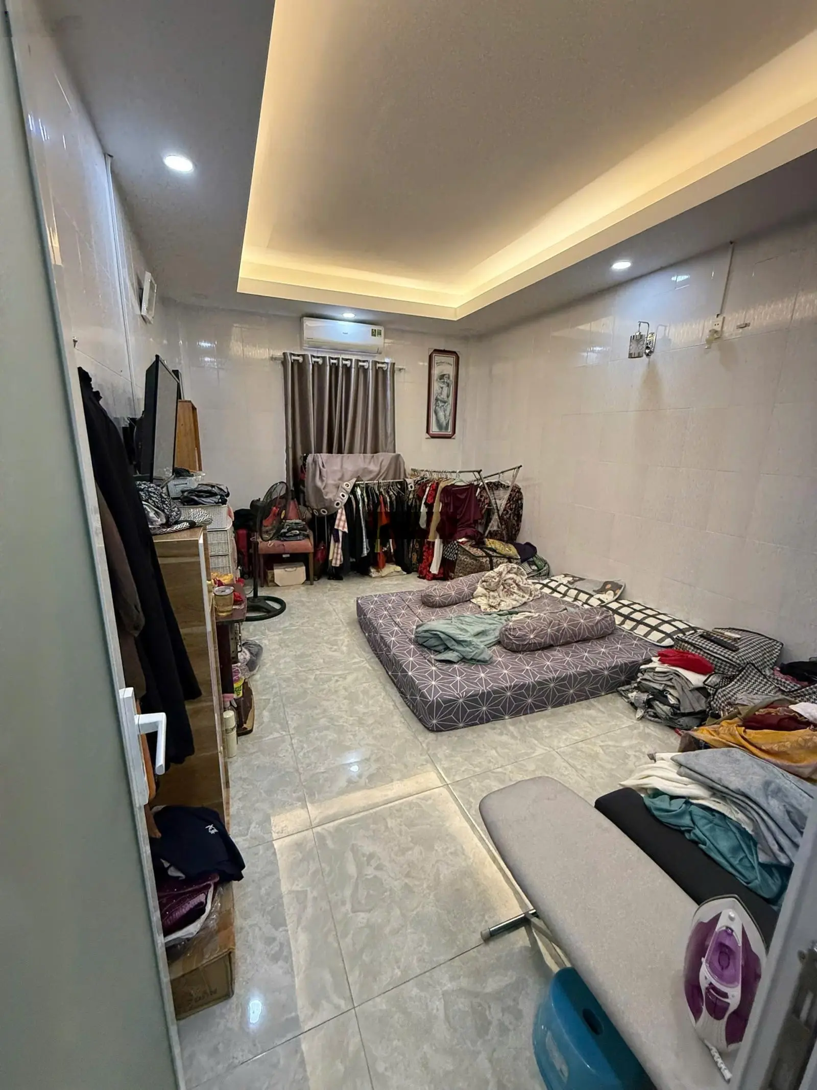 Nhà chủ giữ kì, khu phố an ninh, gần chợ và Uỷ Ban