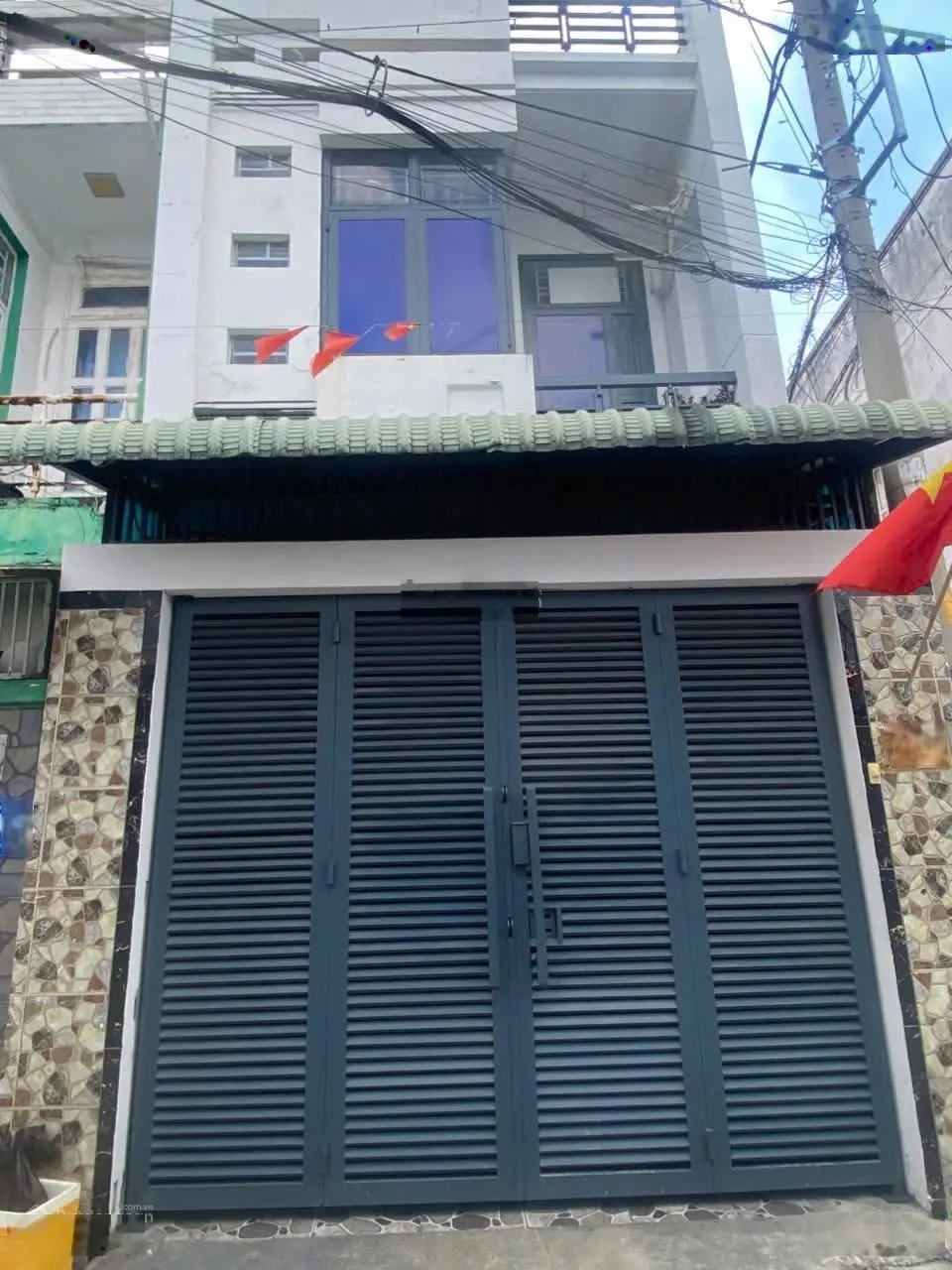 Bán nhà căn góc 2 mặt đường, đường 48 Hiệp Bình Chánh, gần Giga Mall, ô tô đậu trong nhà