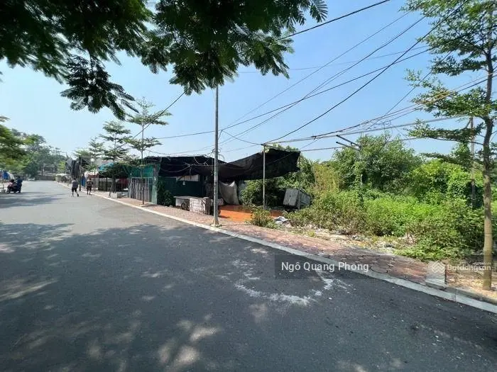 Bán đất trung tâm xã Lệ Chi 240m2