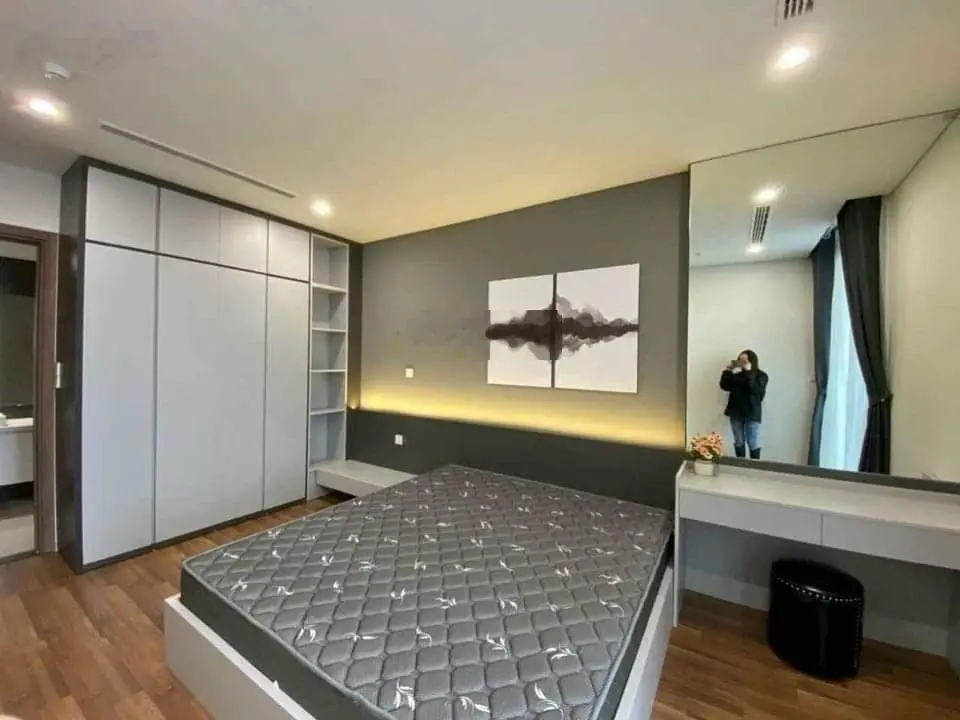 Tôi chính chủ cần bán nhanh căn hộ siêu hiếm 2 phòng ngủ, tầng đẹp tại 90 Nguyễn Tuân. Lh0343 191 ***