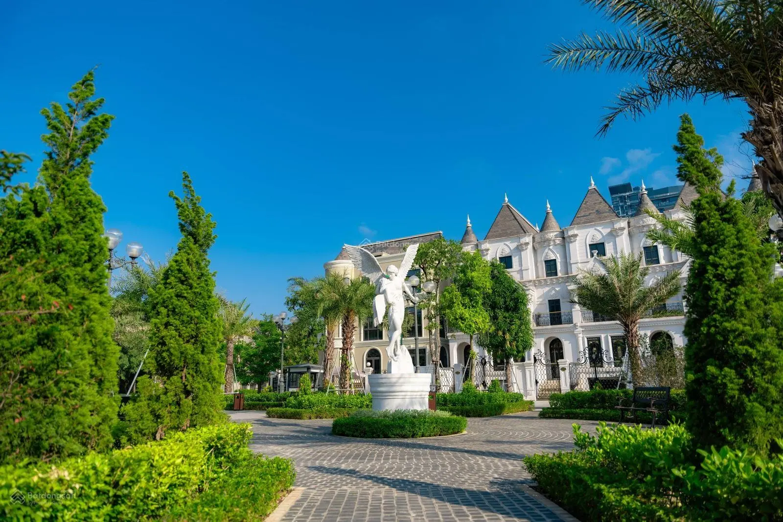 Hàng Ngoại Giao Căn Góc 149,6m, View Vườn Hoa, Công Viên, Biệt Thự Ciputra, Sẵn Sổ Vip Nhất Dự Án.