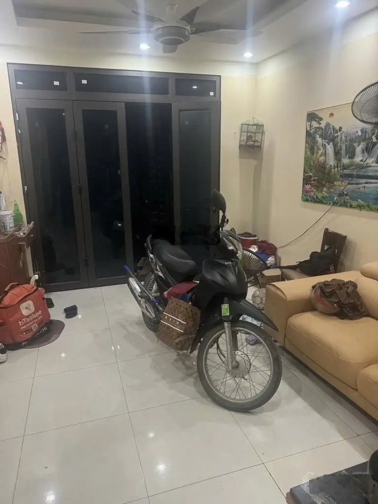 Bán nhà Cầu Cốc-Tây Mỗ-NTL-40m-Nhà đẹp dân xây-Gần phố-Gần ôtô-gần VinSmartCity-5.x tỷ0988 455 ***